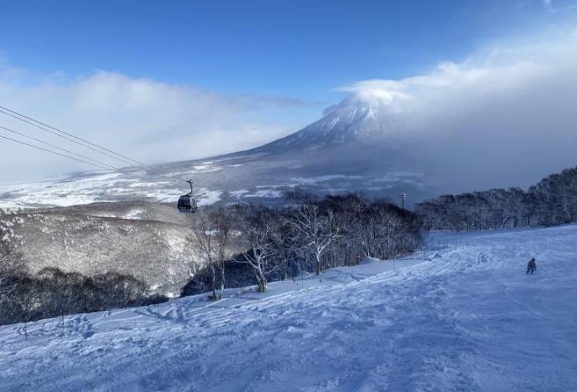 Mount Yotei looking great Mount Yotei in winter with the Hirafu Gondola to the left.