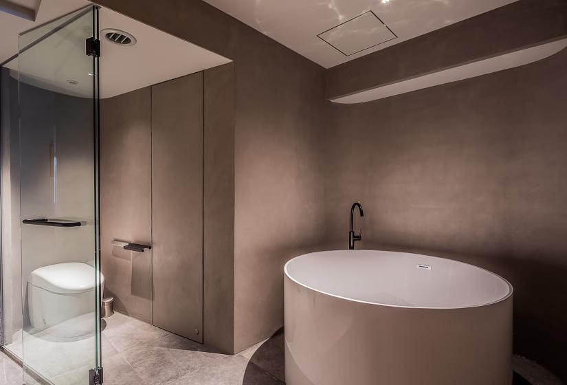 Bath tub and toilet